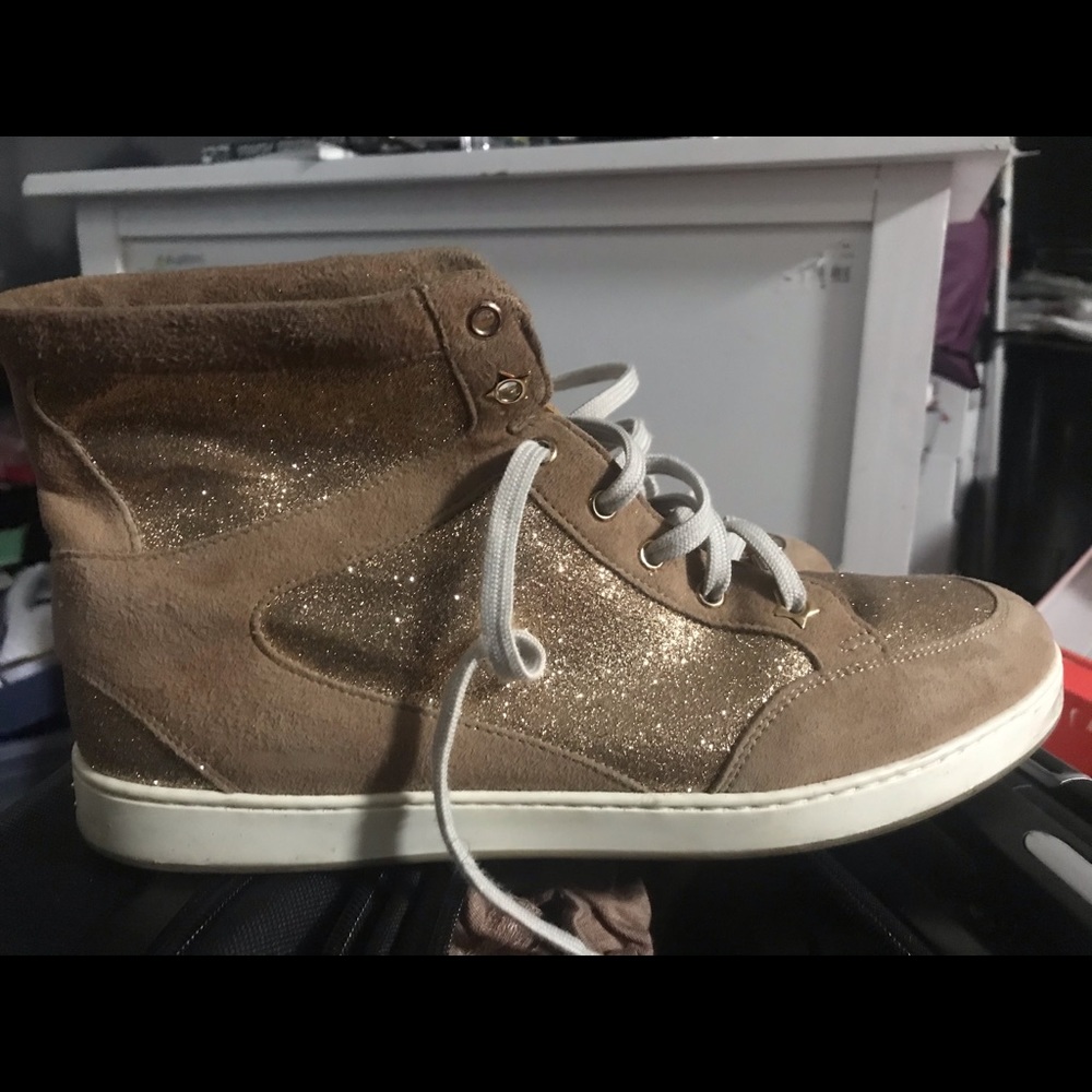 Woman sneakers